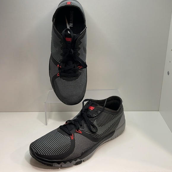 Nike 3.0 Trainers size 7.5 - Picture 1 of 15